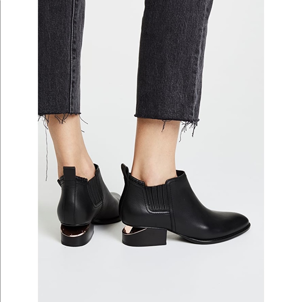 Alexander Wang Korki Chelsea Booties; Leather: Calfskin, chunky heel